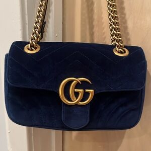 Authentic Gucci velvet blue Marmont matelasse shoulder crossbody handbag clutch